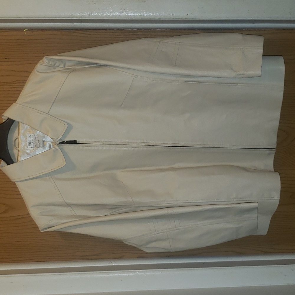 NWOT  24W Tribeca Studio Cream Leather Jacket